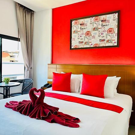 PJ Patong Resortel Esterno foto