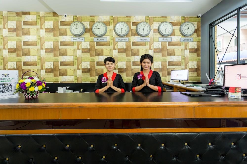 PJ Patong Resortel Esterno foto
