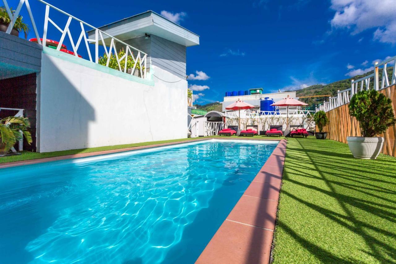 PJ Patong Resortel Esterno foto